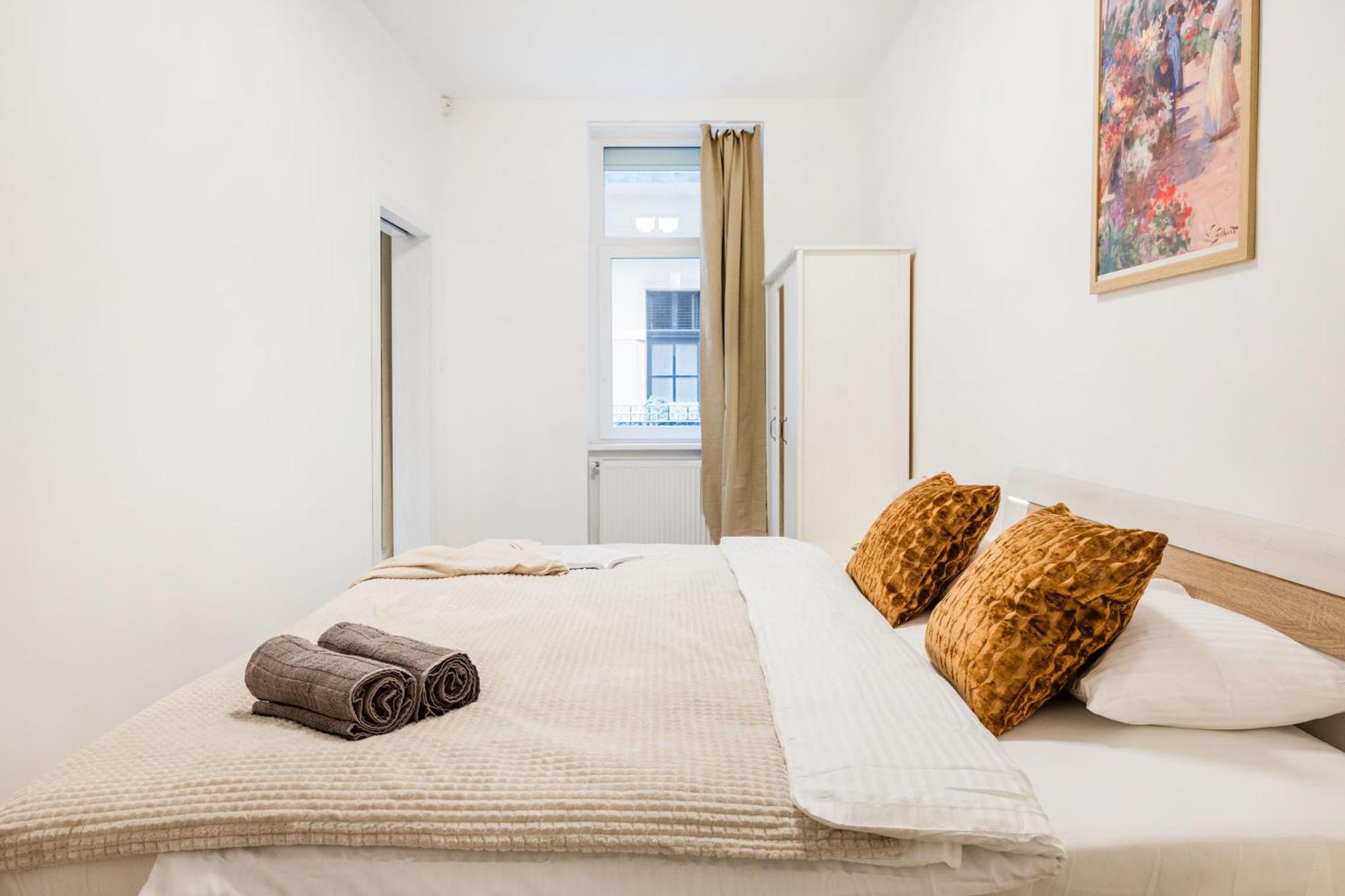 Designer Boutique 2R Walk To Opera House & Basilica Apartment Budapest Exterior photo